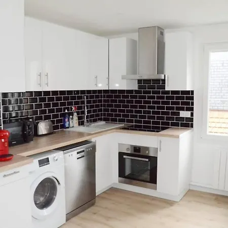 Cosy Proche Bord De *